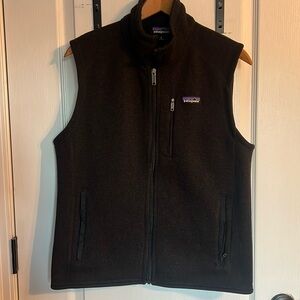 Men's Patagonia black fleece vest size medium.
